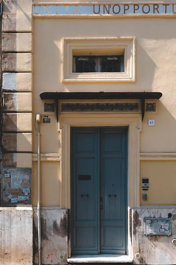 Tarshito Gallery House Roma Gasthof