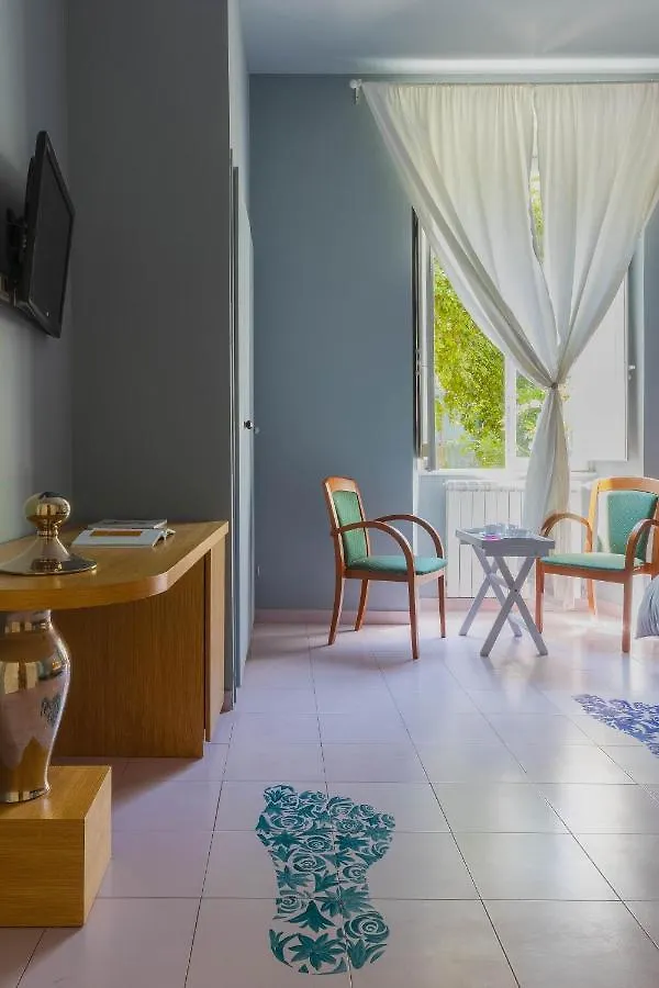 Gasthof Tarshito Gallery House Roma